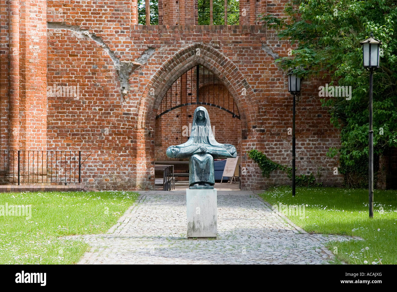 Ernst barlach hi-res stock photography and images - Alamy