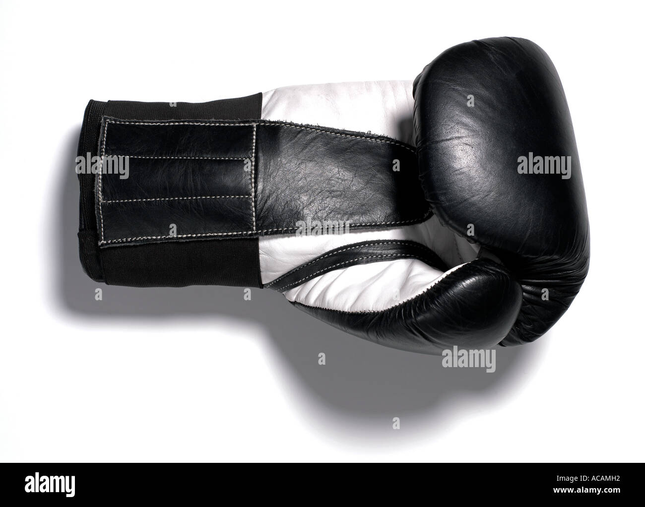 Black Boxing Glove insulated glove hand protection finger thumb Stock