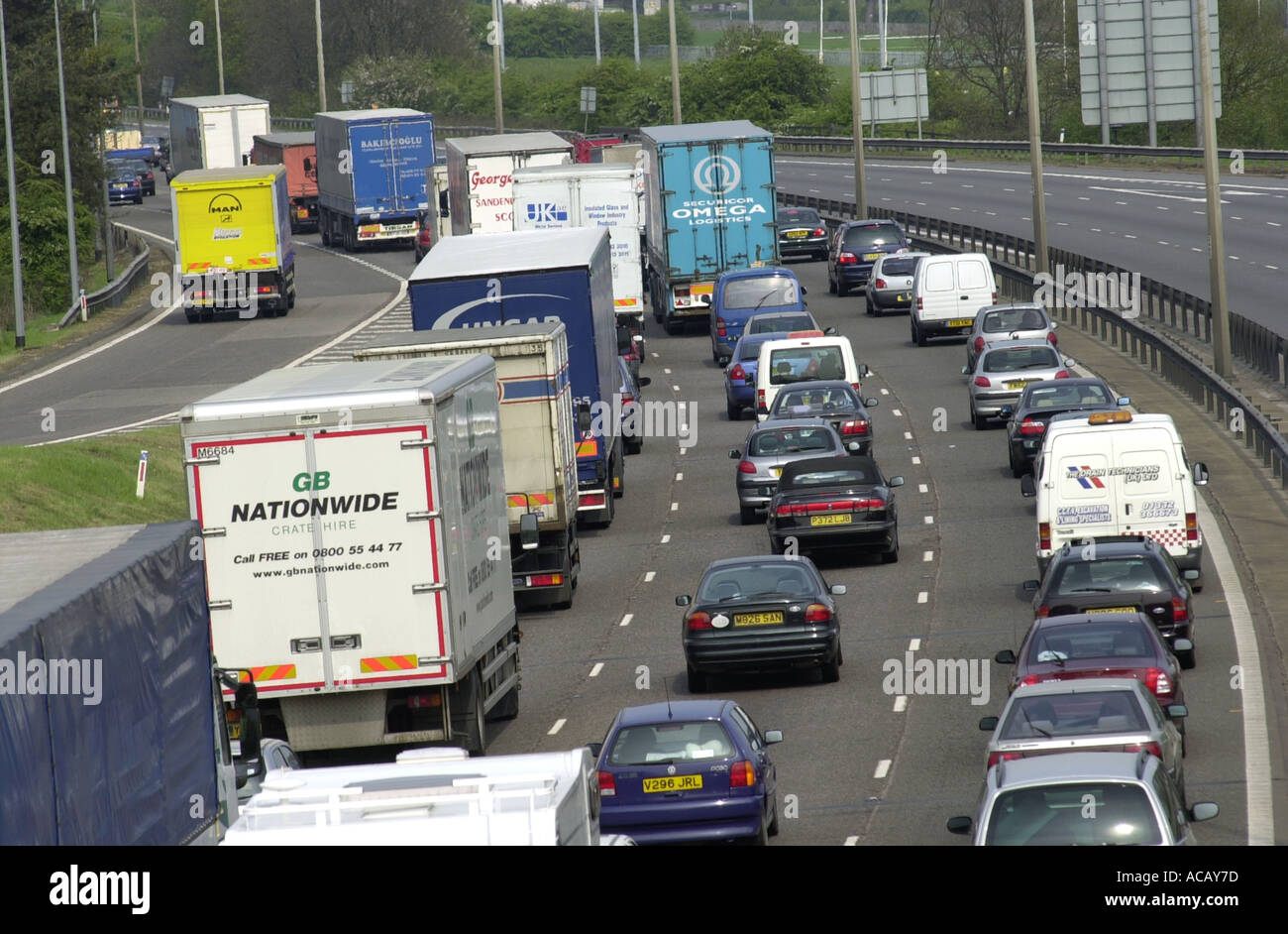 Heavy traffic on the M1 motorway northbound uk Stock Photo