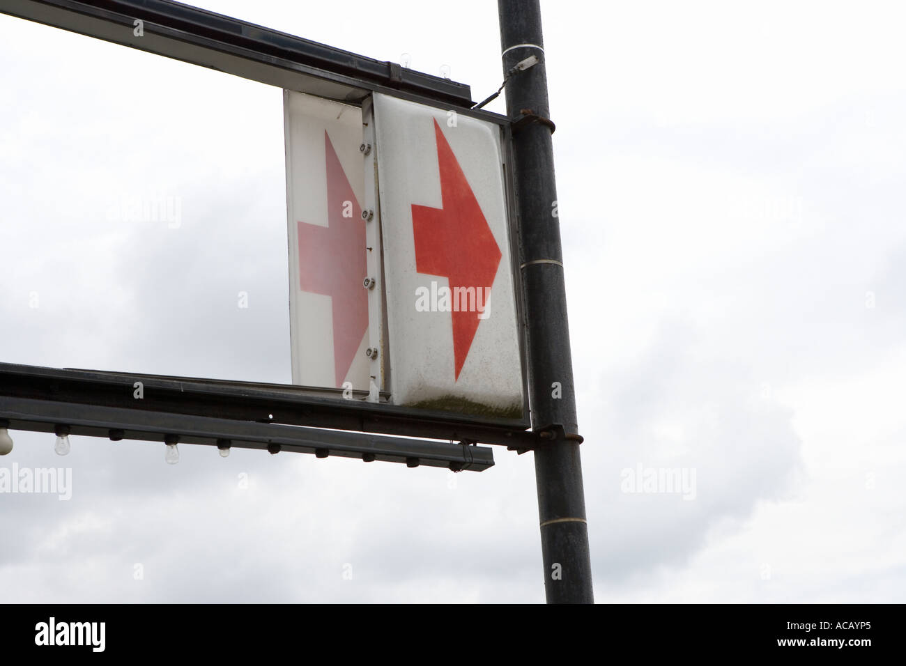 Broken electric arrow sign Stock Photo Alamy