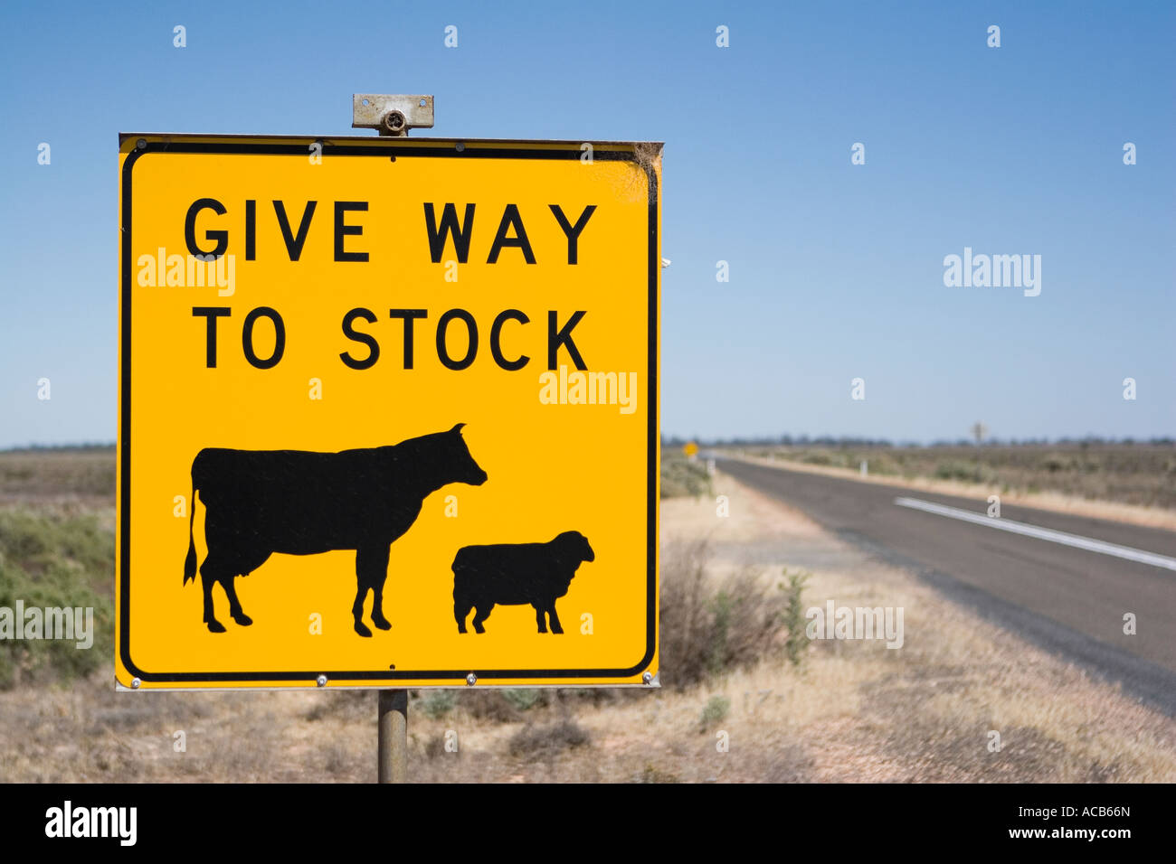 Give way to stock road sign Stock Photo Alamy