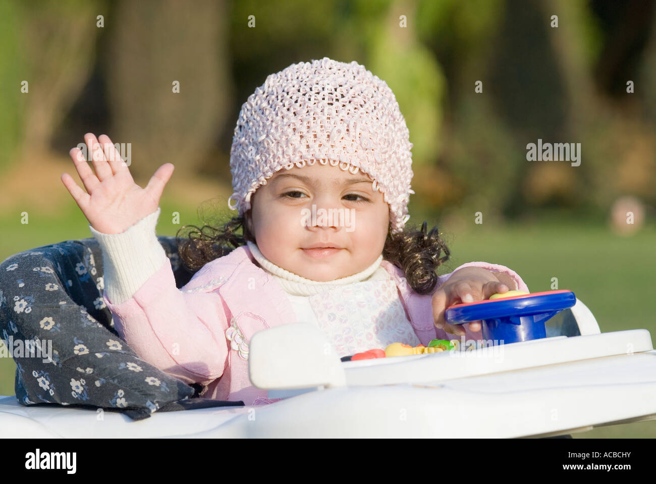 how to close a baby walker