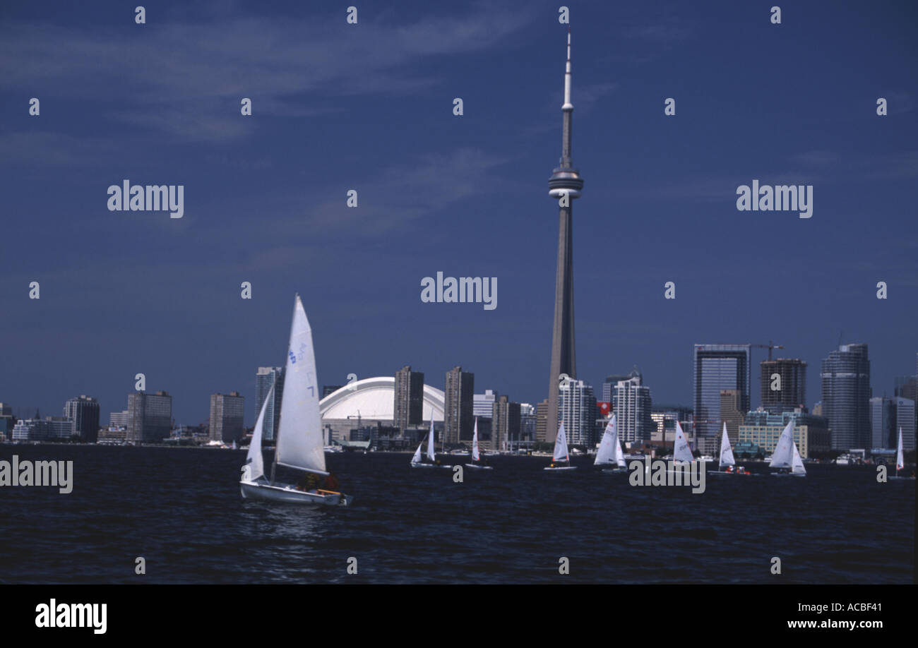 Yatch in Toronto Harbour against the backdrop of the Toronto Skyline Stock Photo