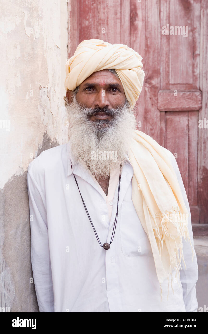 Portrait of a senior man wearing a turban Stock Photo - Alamy
