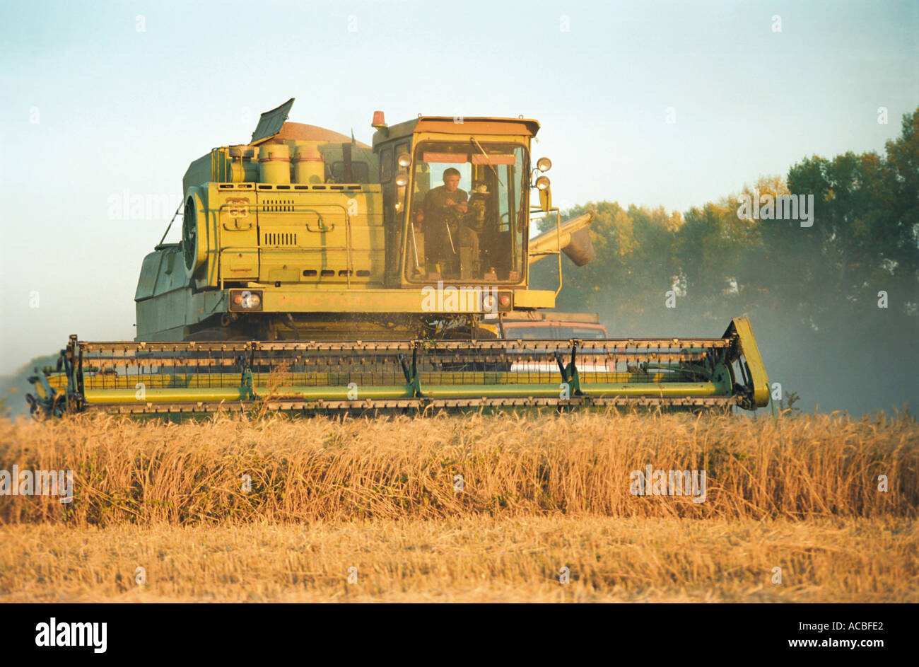 Dominator combine harvester hi-res stock photography and images - Alamy