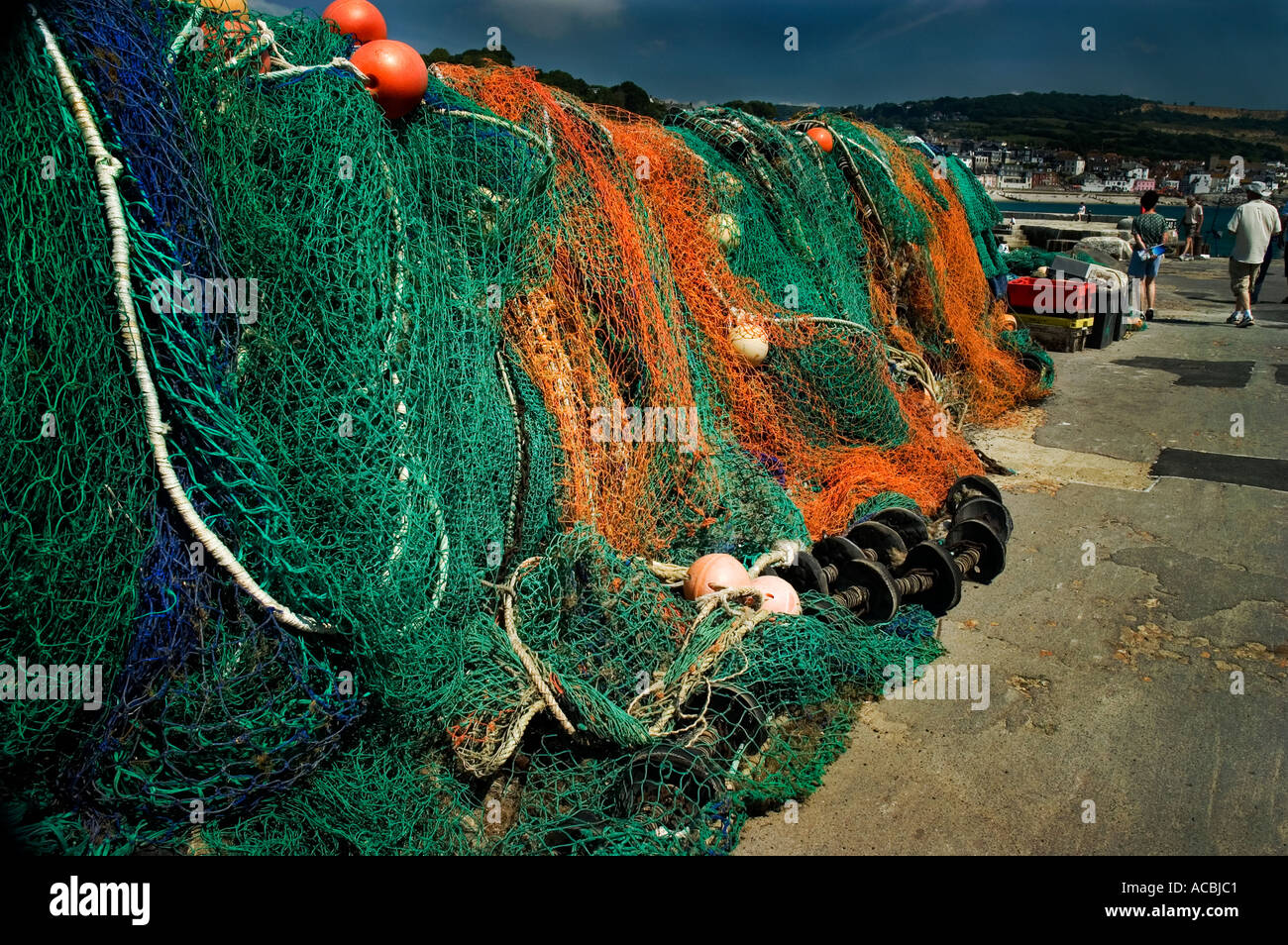 Gold netting hi-res stock photography and images - Alamy