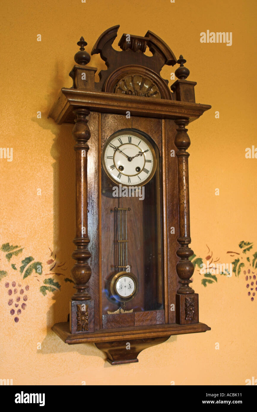 Clock pendulum hi-res stock photography and images - Alamy