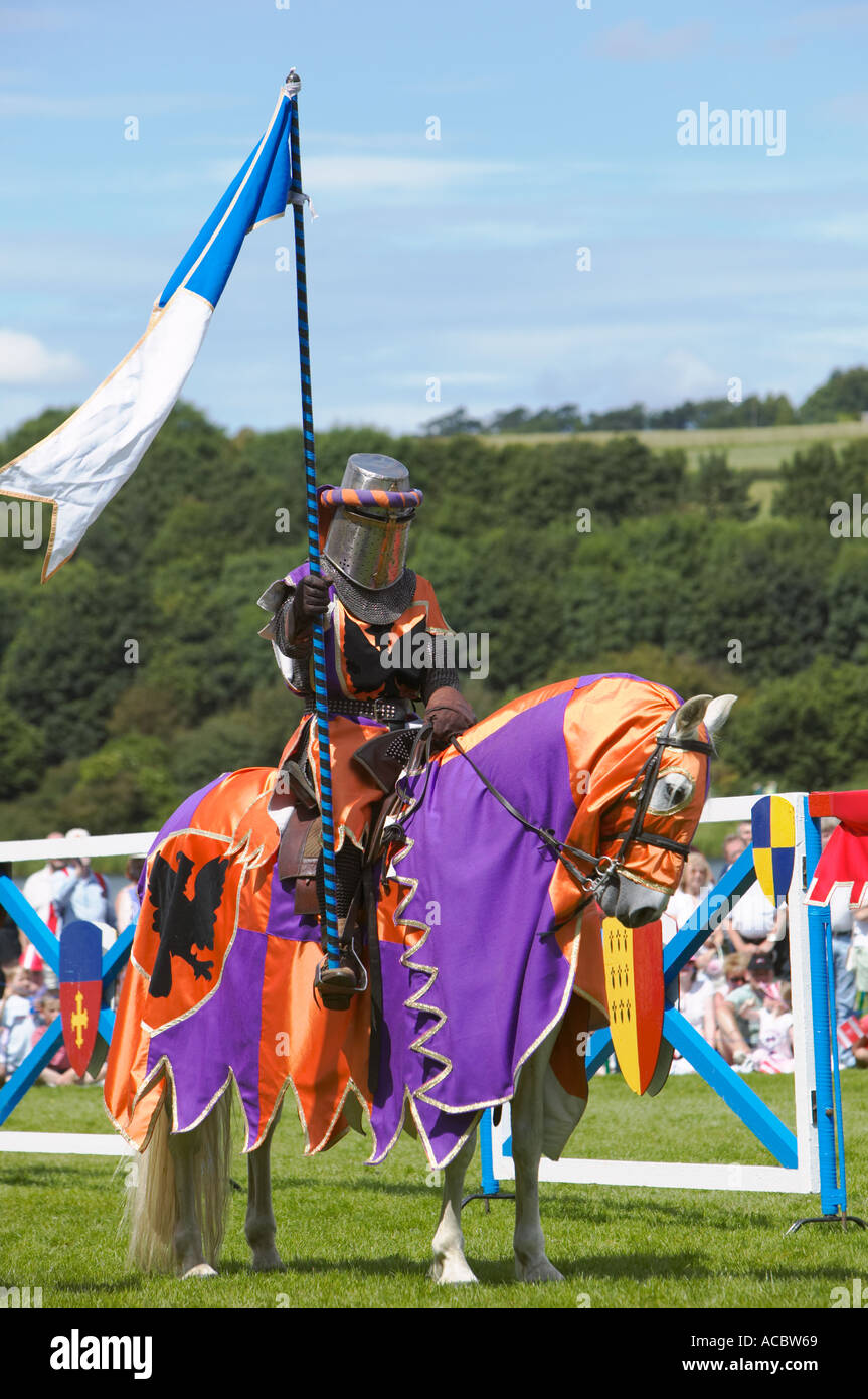 Mounted knight hires stock photography and images Alamy