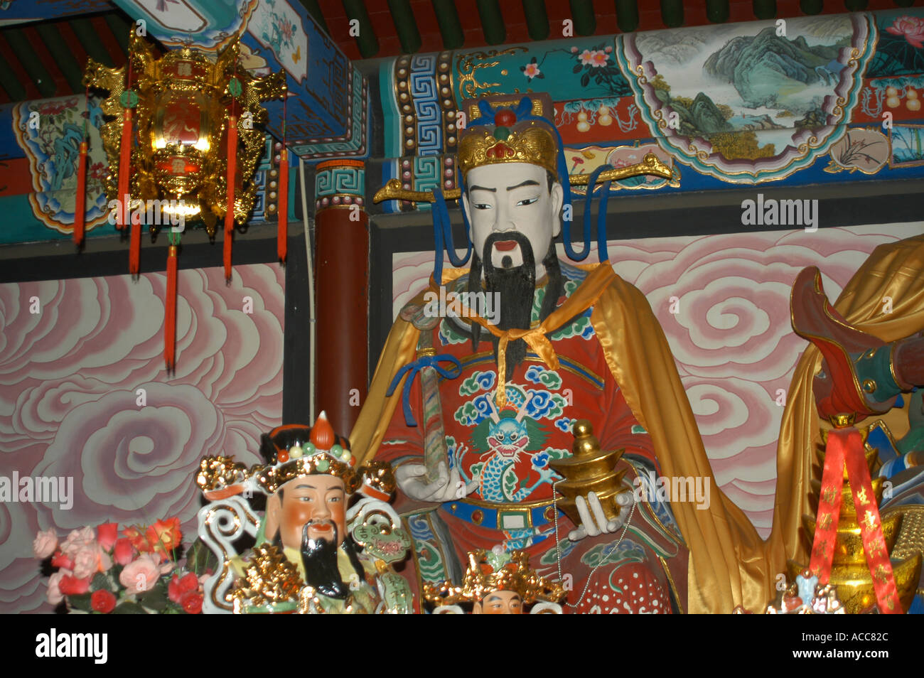 Ancient china king Stock Photo - Alamy