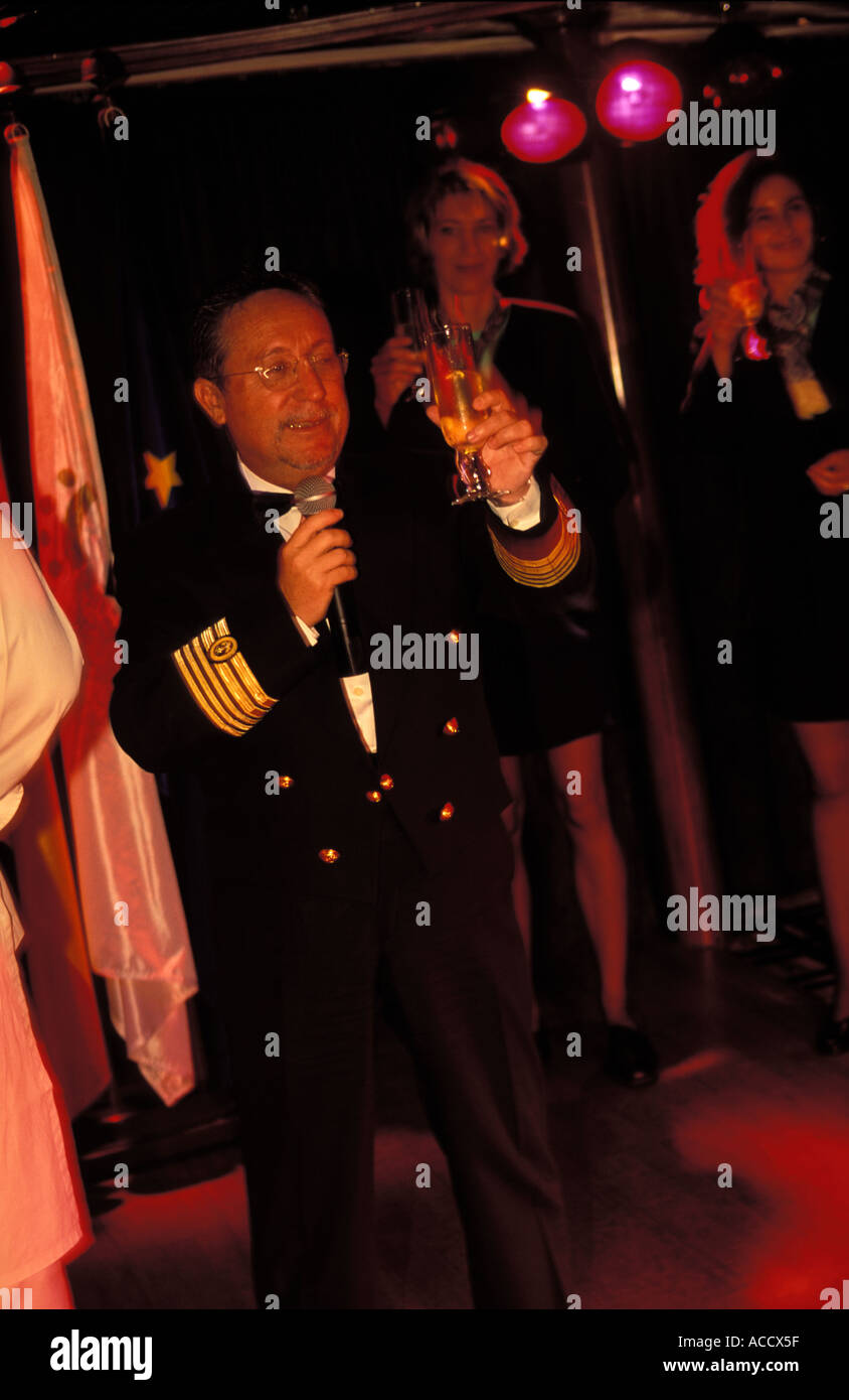 captain of cruiseship speech of welcome Stock Photo - Alamy