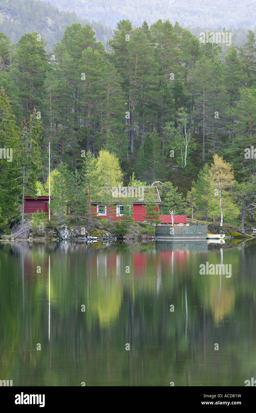 Log Cabin Lake Stock Photos Log Cabin Lake Stock Images Alamy