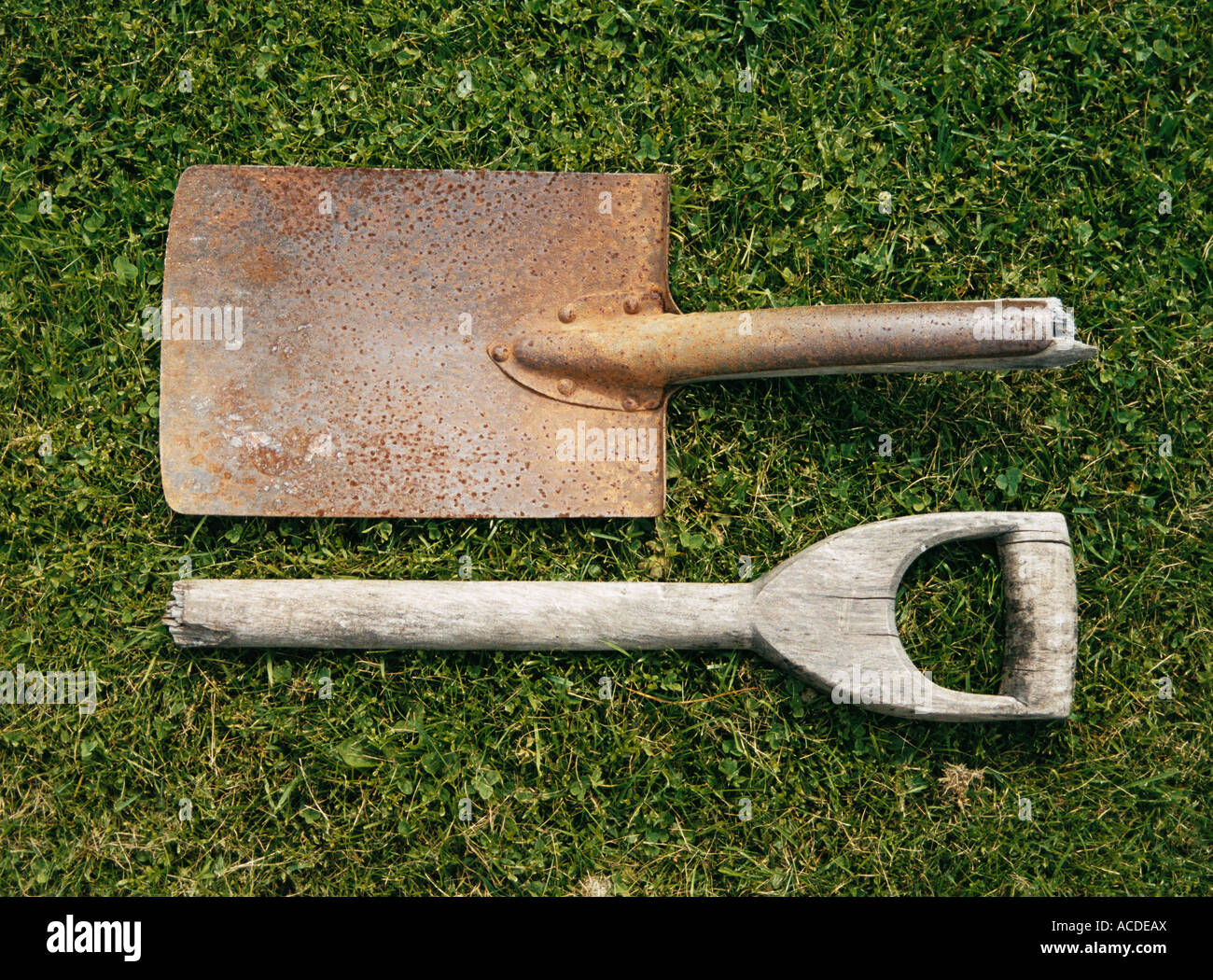 Broken Spade High Resolution Stock Photography and Images - Alamy