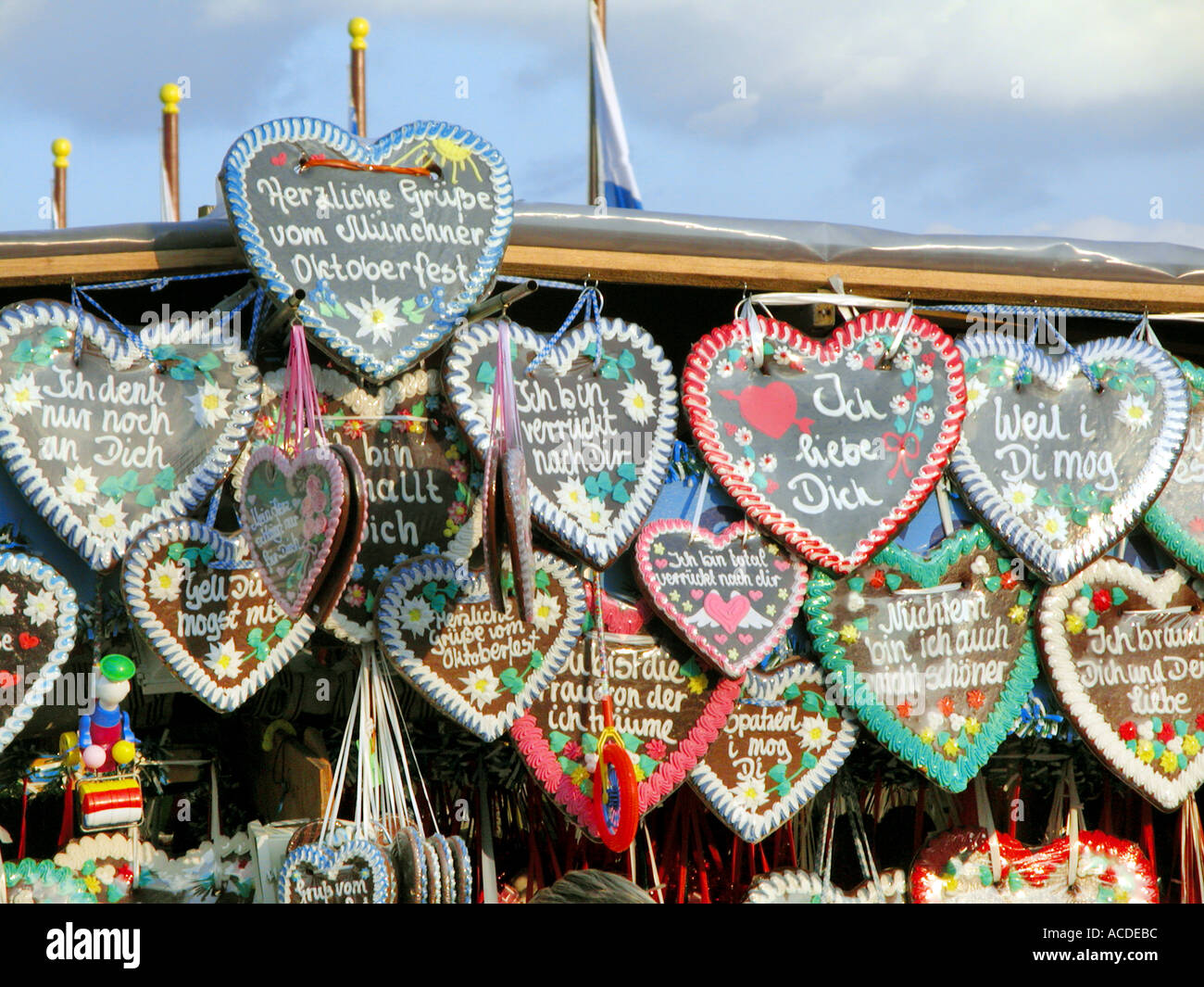 coloured gingerbread hearts with written love or flirt sayings HEART sweet  Stock Photo