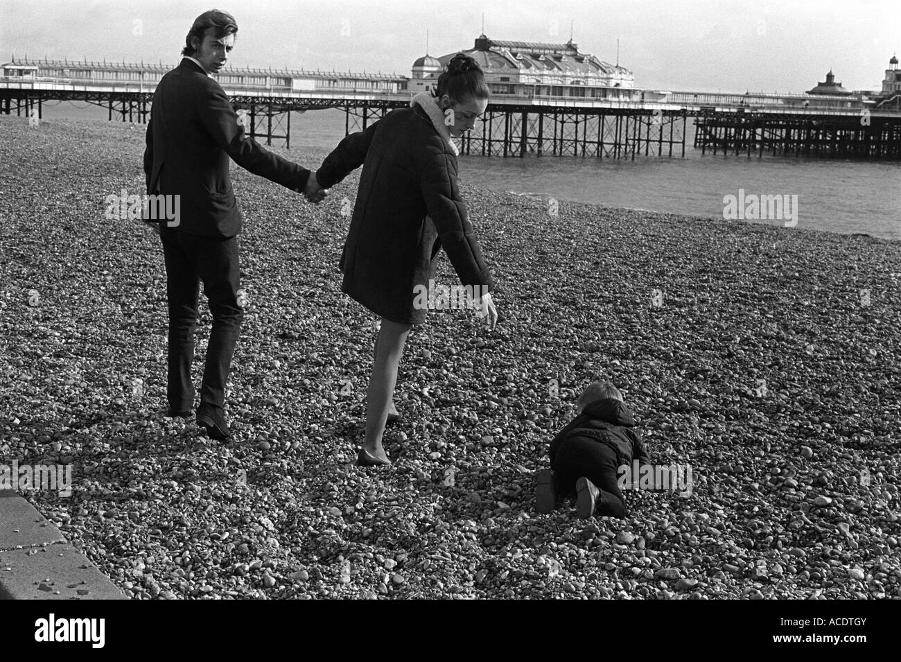 1970s Family Beach High Resolution Stock Photography and Images - Alamy