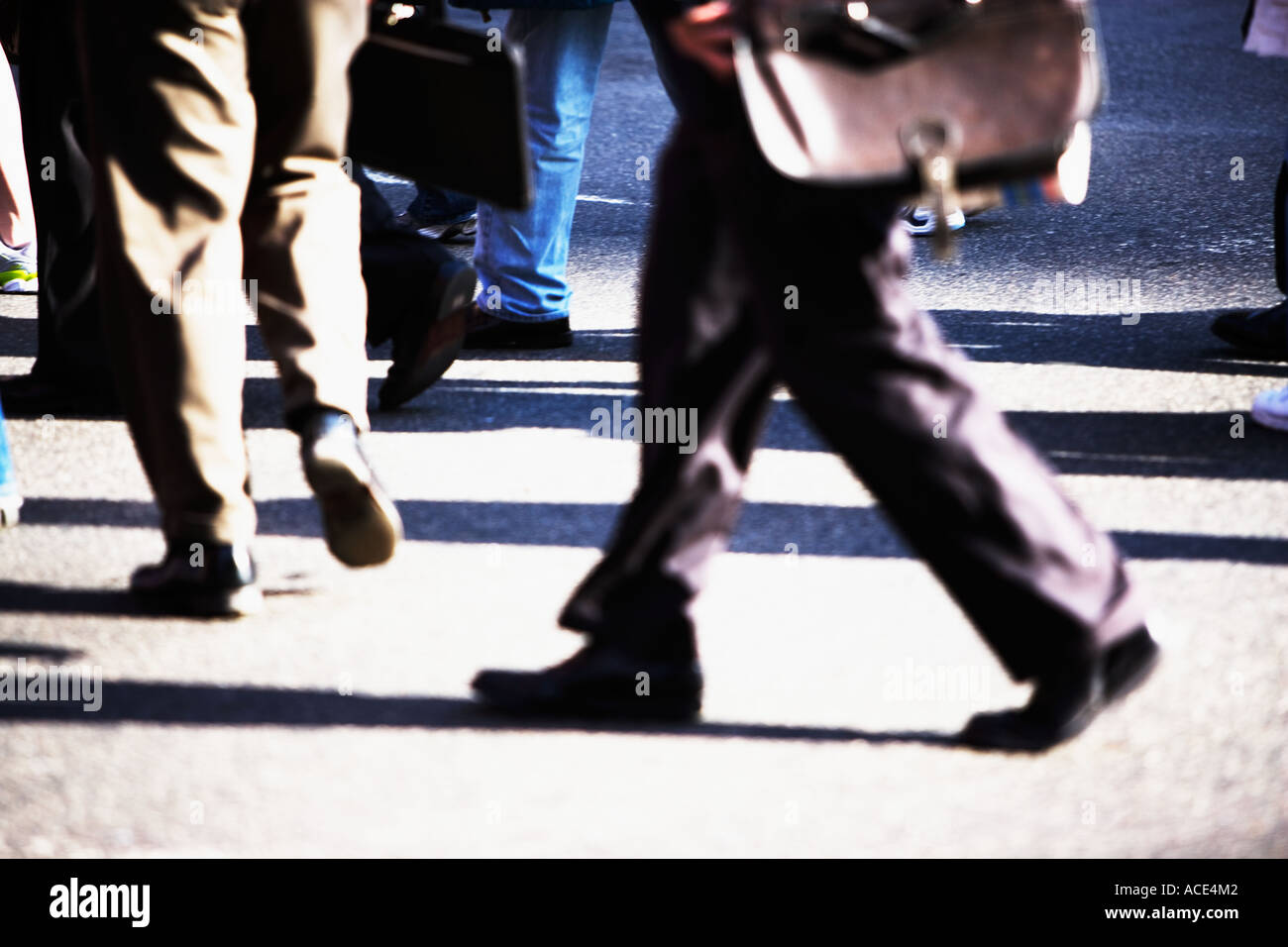 Blur crowd one person in focus hi-res stock photography and images - Alamy