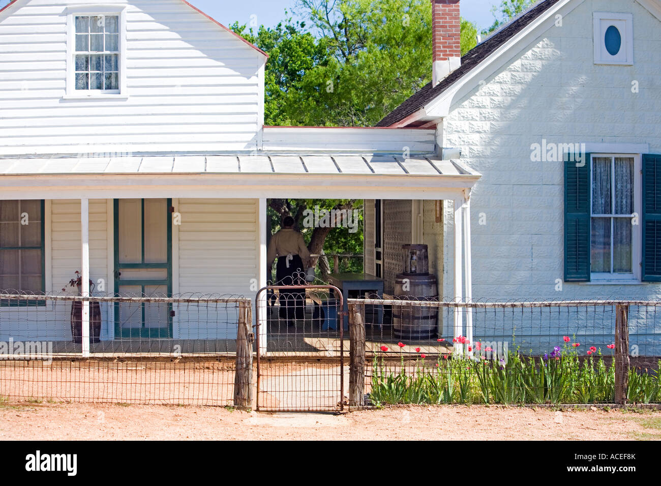 Dog trot architecture hires stock photography and images Alamy