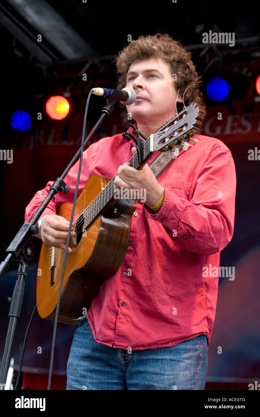 Male folk singer hires stock photography and images Alamy