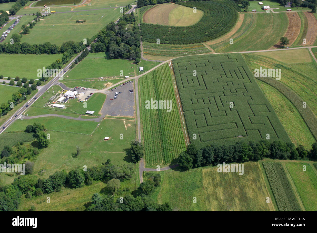 Corn maze aerial hires stock photography and images Alamy