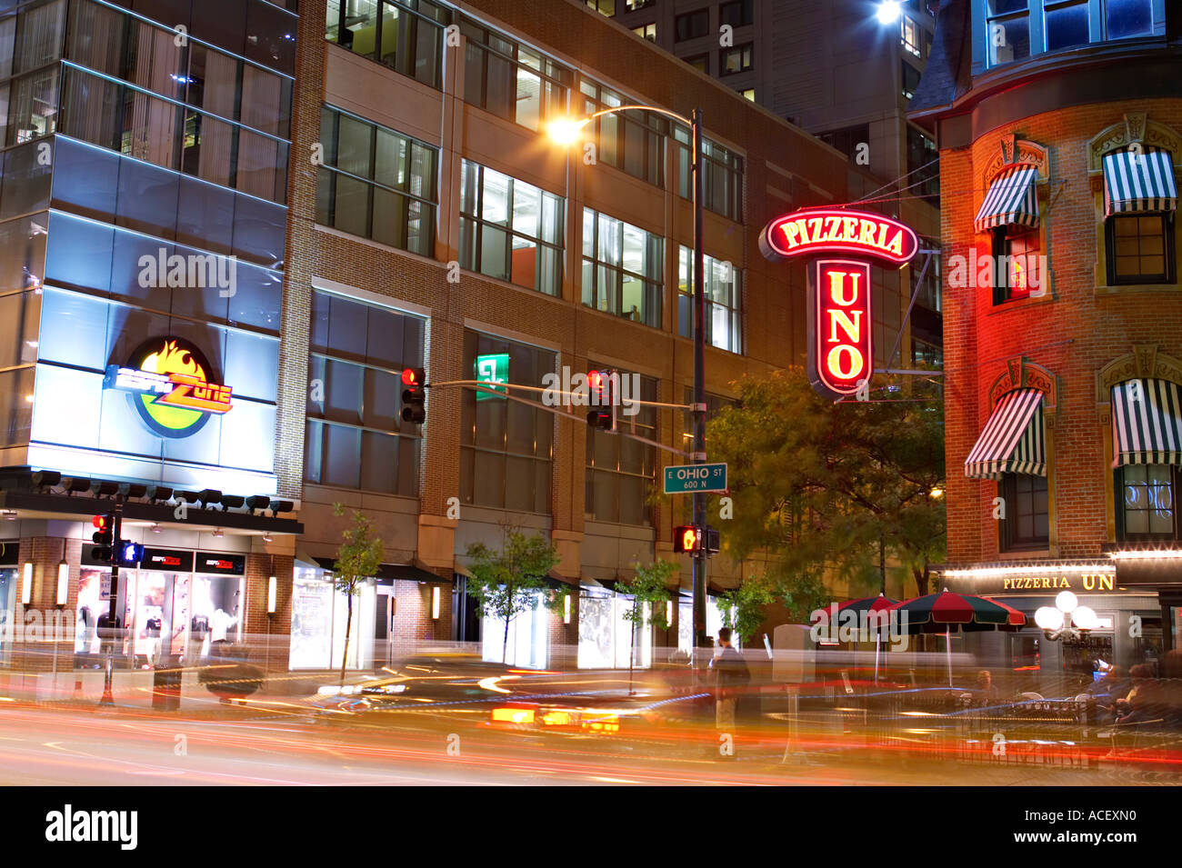 STREET SCENE Chicago Illinois Pizzeria Uno restaurant in River North at