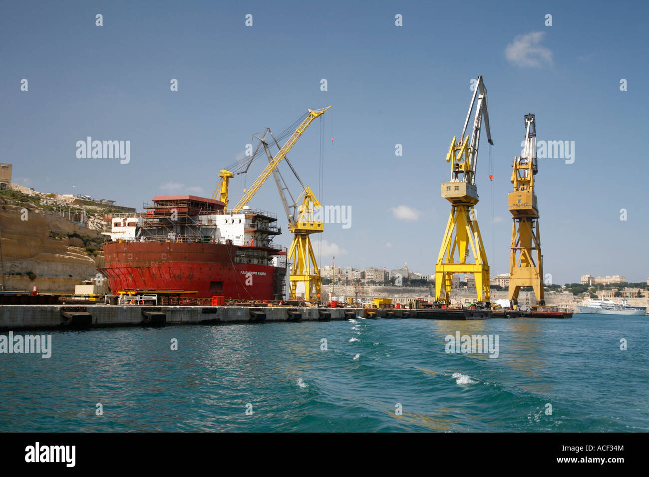 Grand shipbuilding hi res stock photography and images Alamy