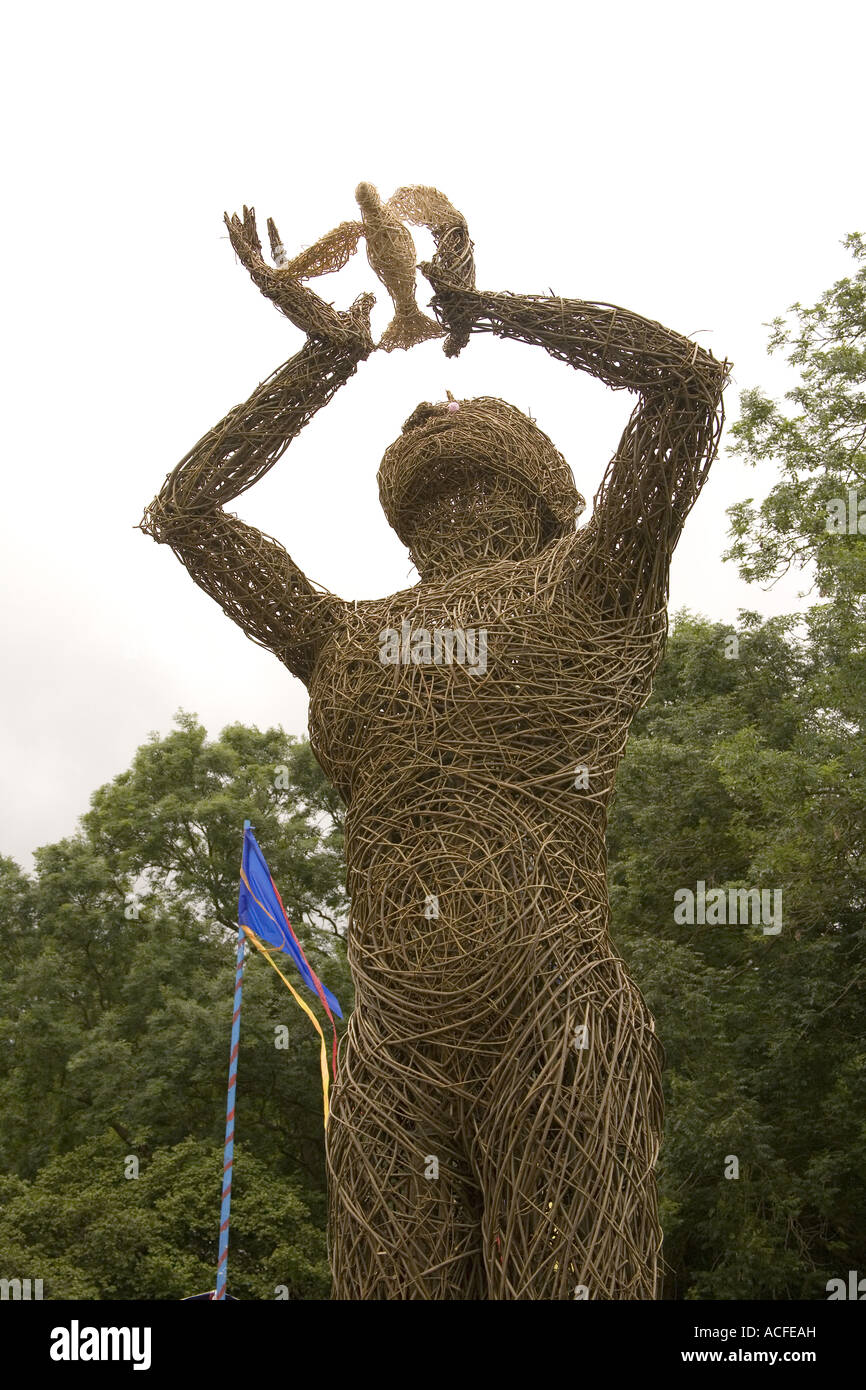 Willow sculptures at the Glastonbury Festival 2007 Stock Photo Alamy