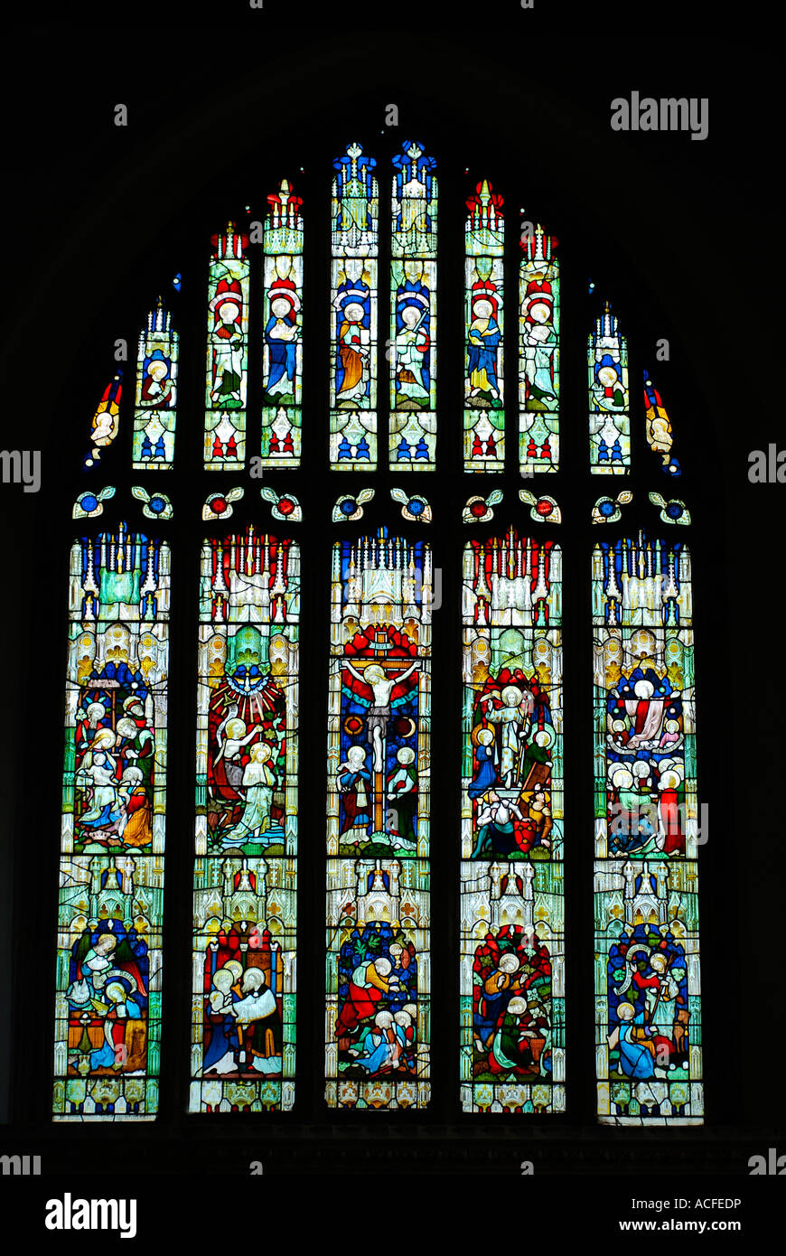 Stain glass hi-res stock photography and images - Alamy