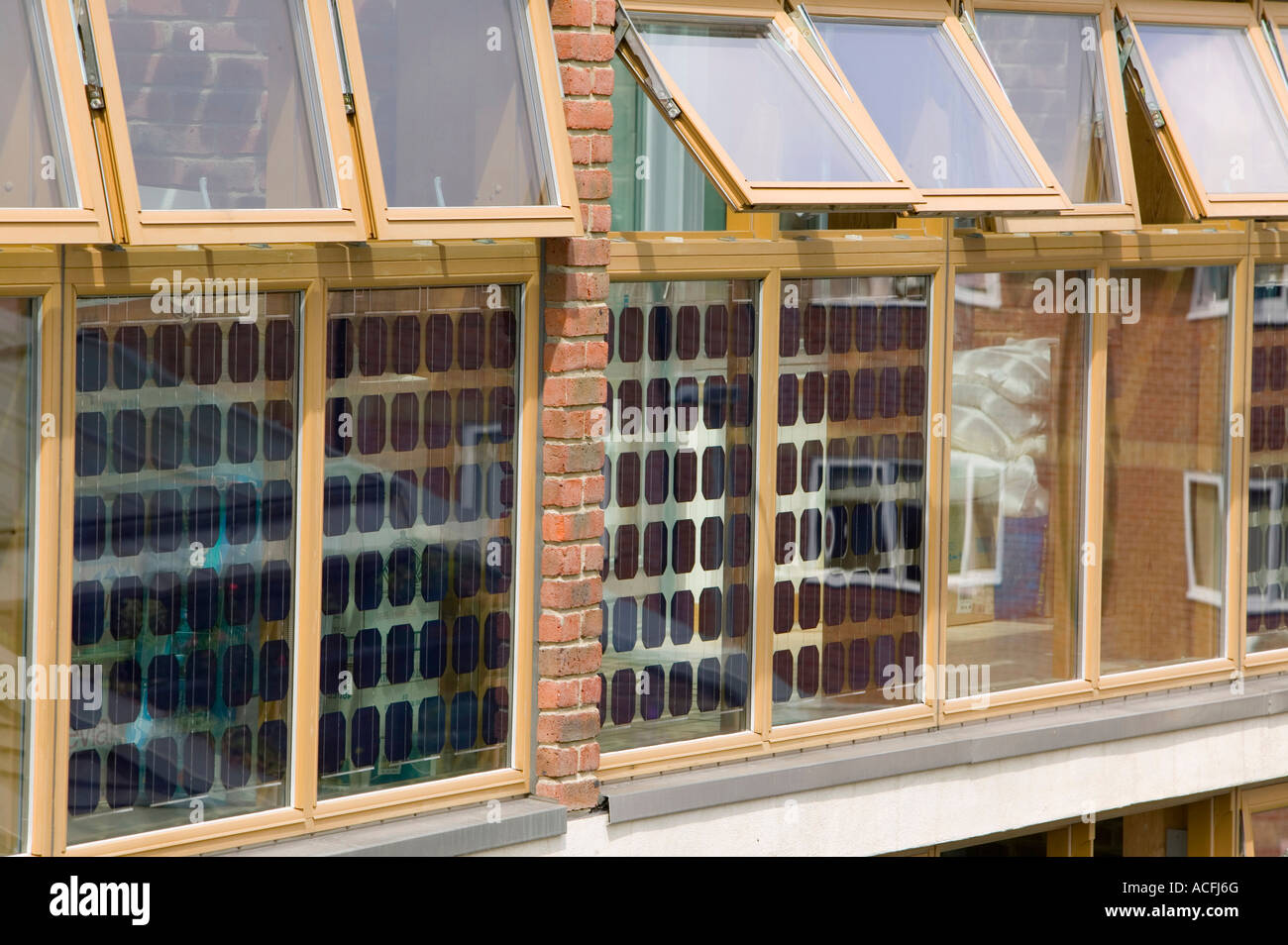 Bedzed the UK s largest eco village Beddington London UK Stock Photo