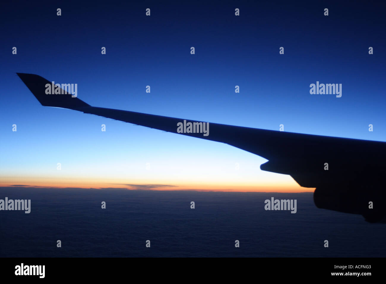 Airplane window view engine wing hi-res stock photography and images ...