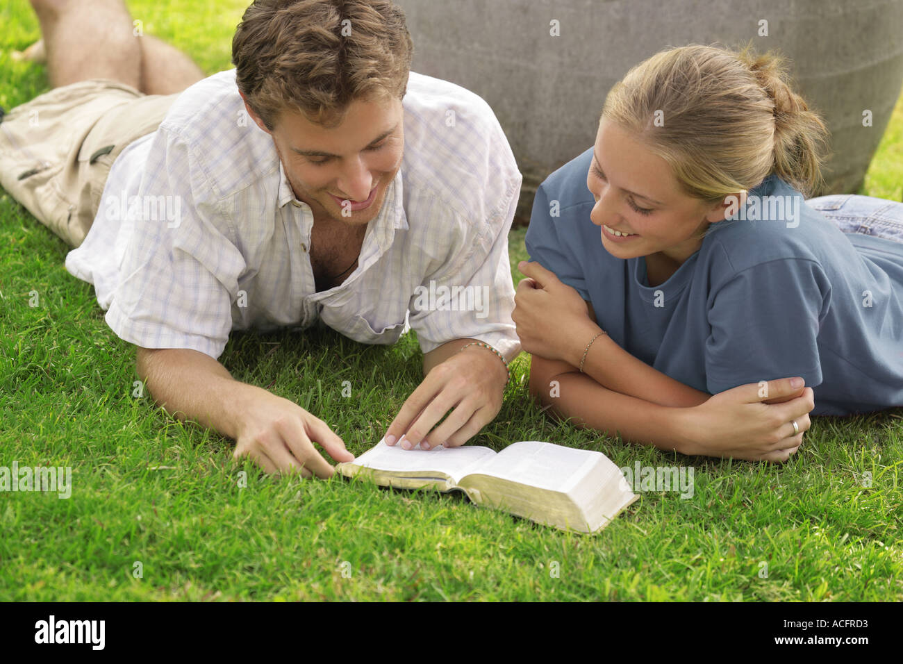 Couple reading Stock Photo