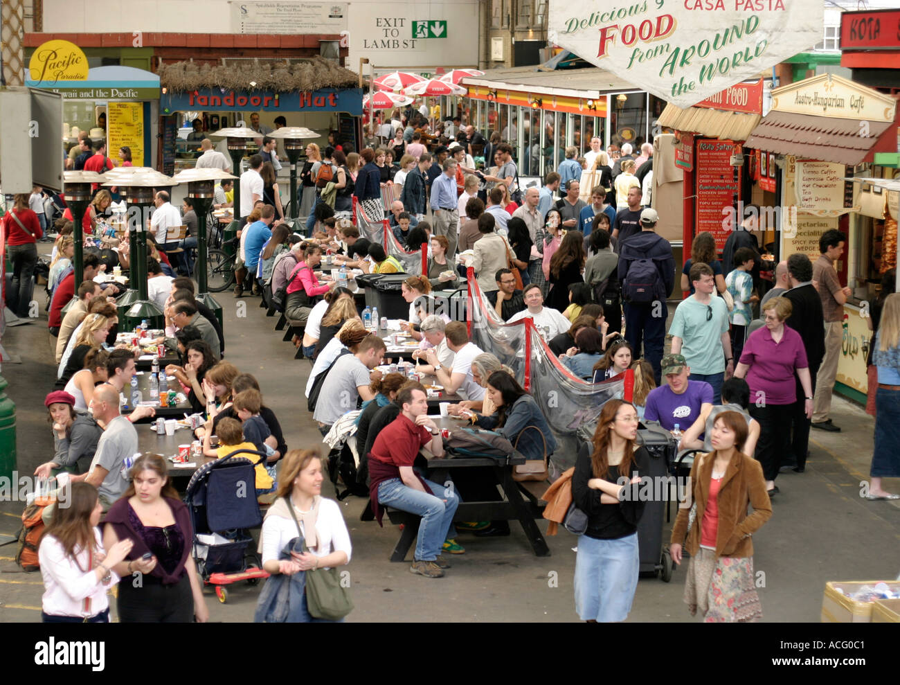 London food market hi-res stock photography and images - Alamy