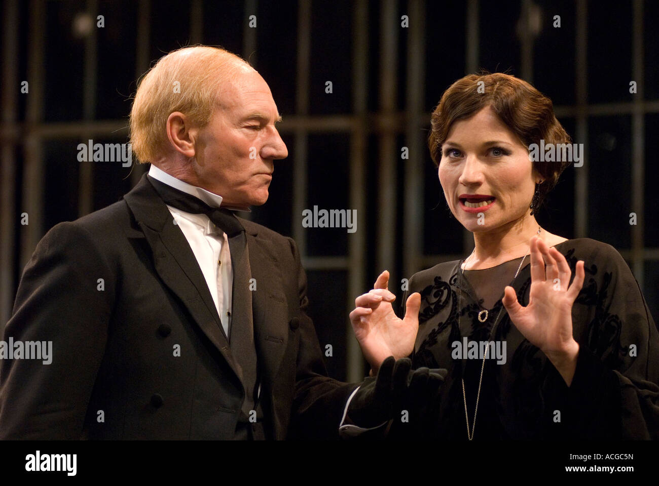 Patrick Stewart playing Malvolio and Kate Fleetwood playing Olivia in Twelfth Night Chichester Festival Theatre, July 2007. Stock Photo