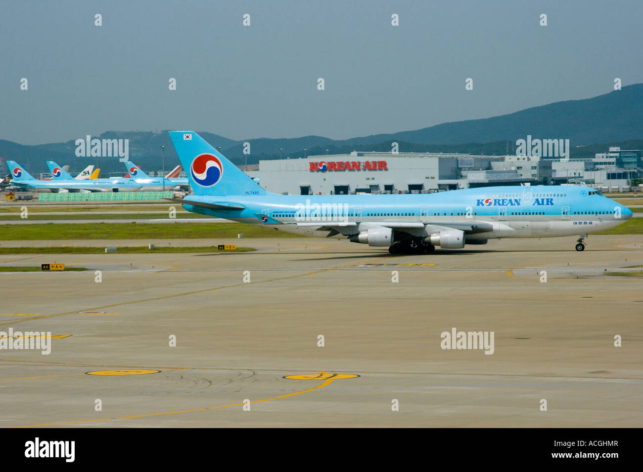 Korean Airline Commercial Jet Grand Incheon International Airport ICN Seoul South Korea Stock Photo