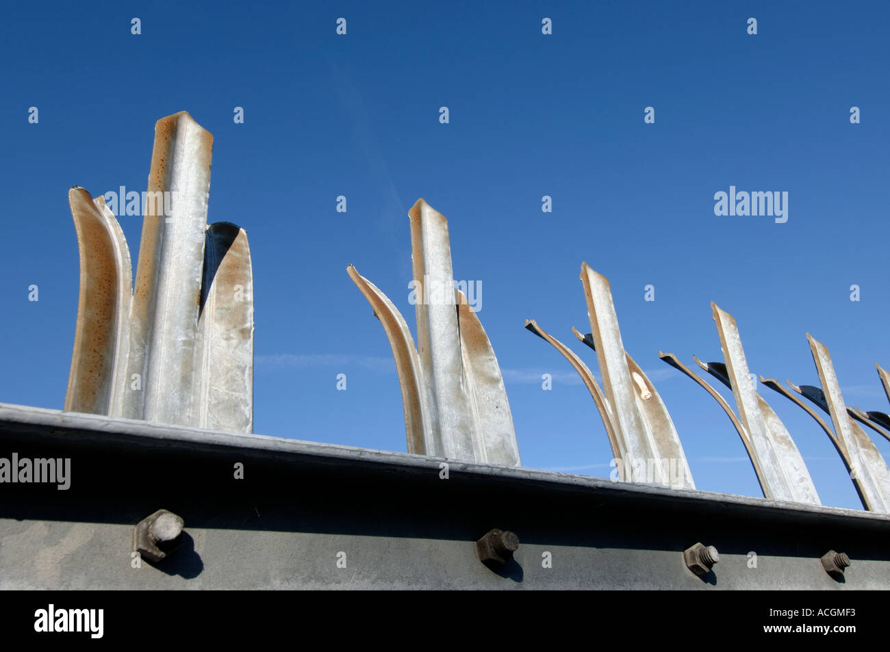 Rail spike hi-res stock photography and images - Alamy