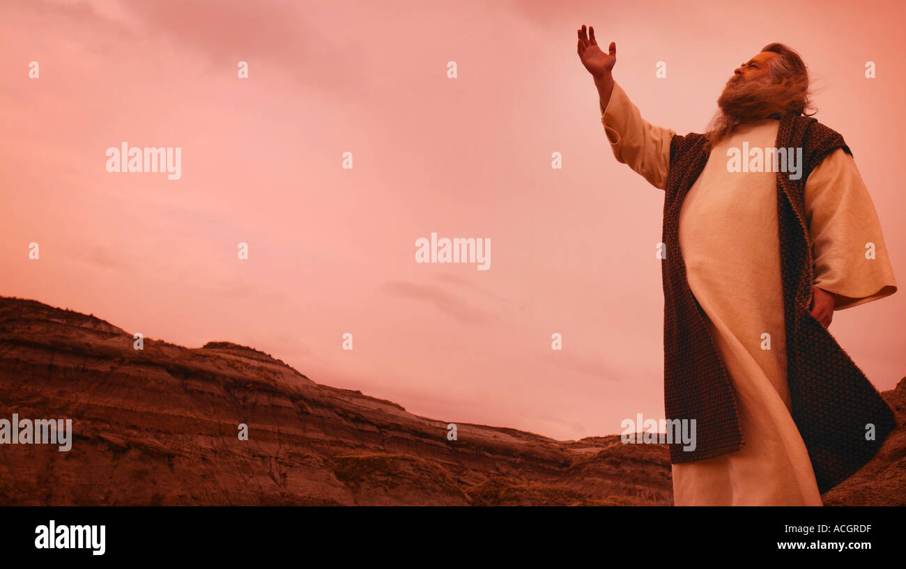 Praying old man hi-res stock photography and images - Alamy