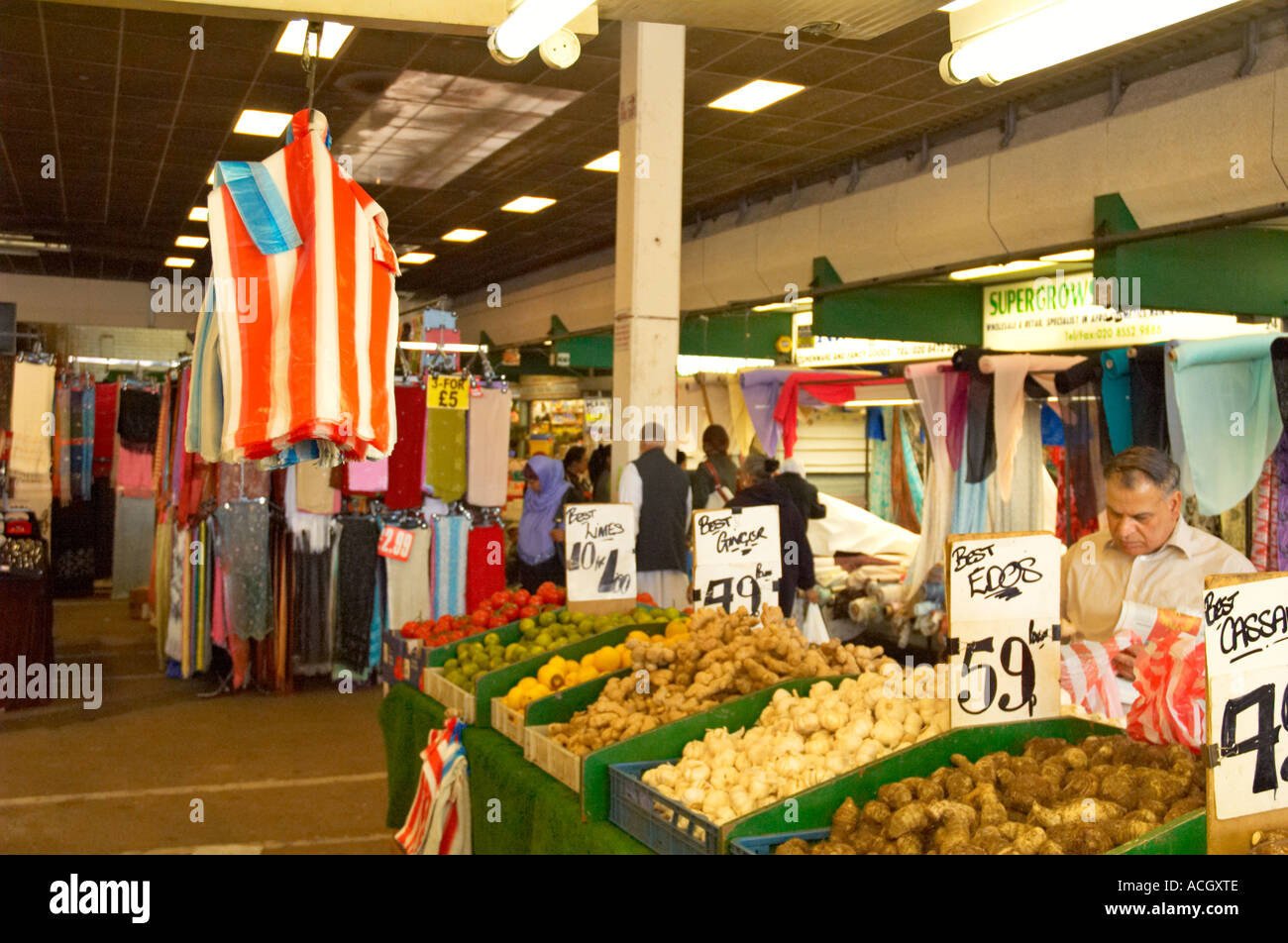 Queens market upton park hires stock photography and images Alamy