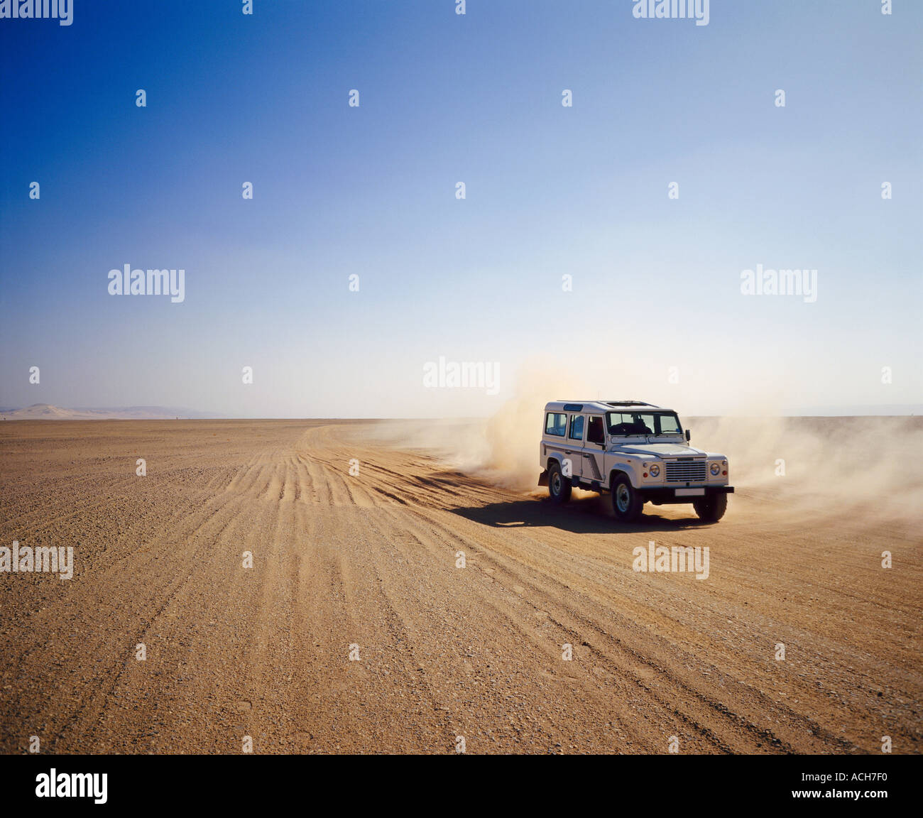 Four wheel drive hi-res stock photography and images - Alamy