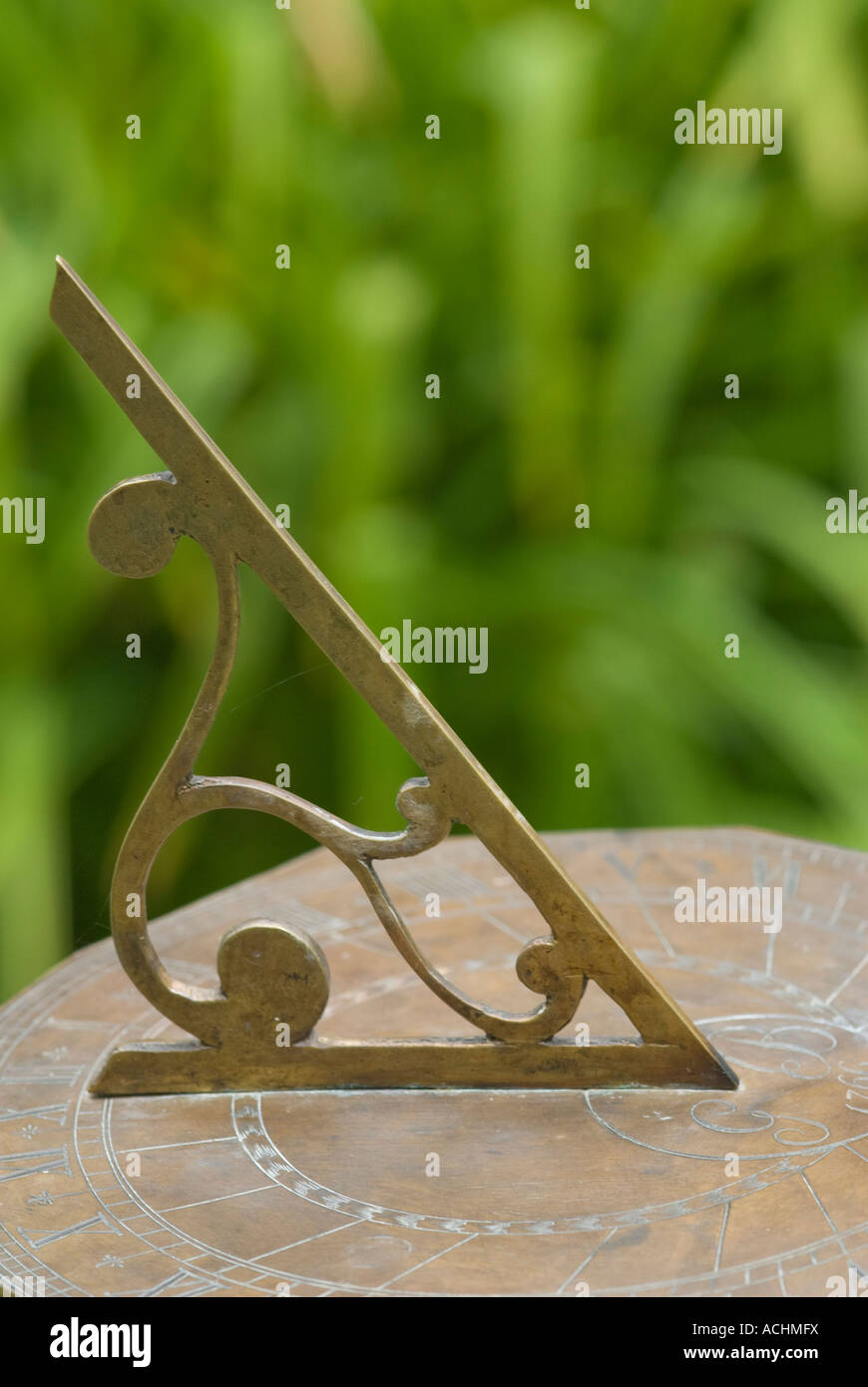 Sundial Engraving High Resolution Stock Photography and Images - Alamy