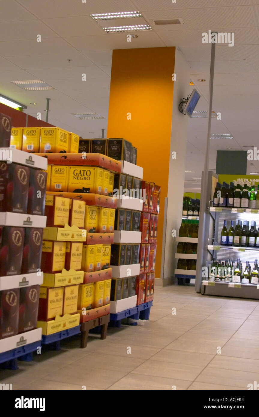 The interior of Systembolaget, the Swedish retail monopoly stores for  alcohol wine beer spirits with bag in box cartons with wine displayed on  pallets Stockholm, Sweden, Sverige, Europe Stock Photo - Alamy