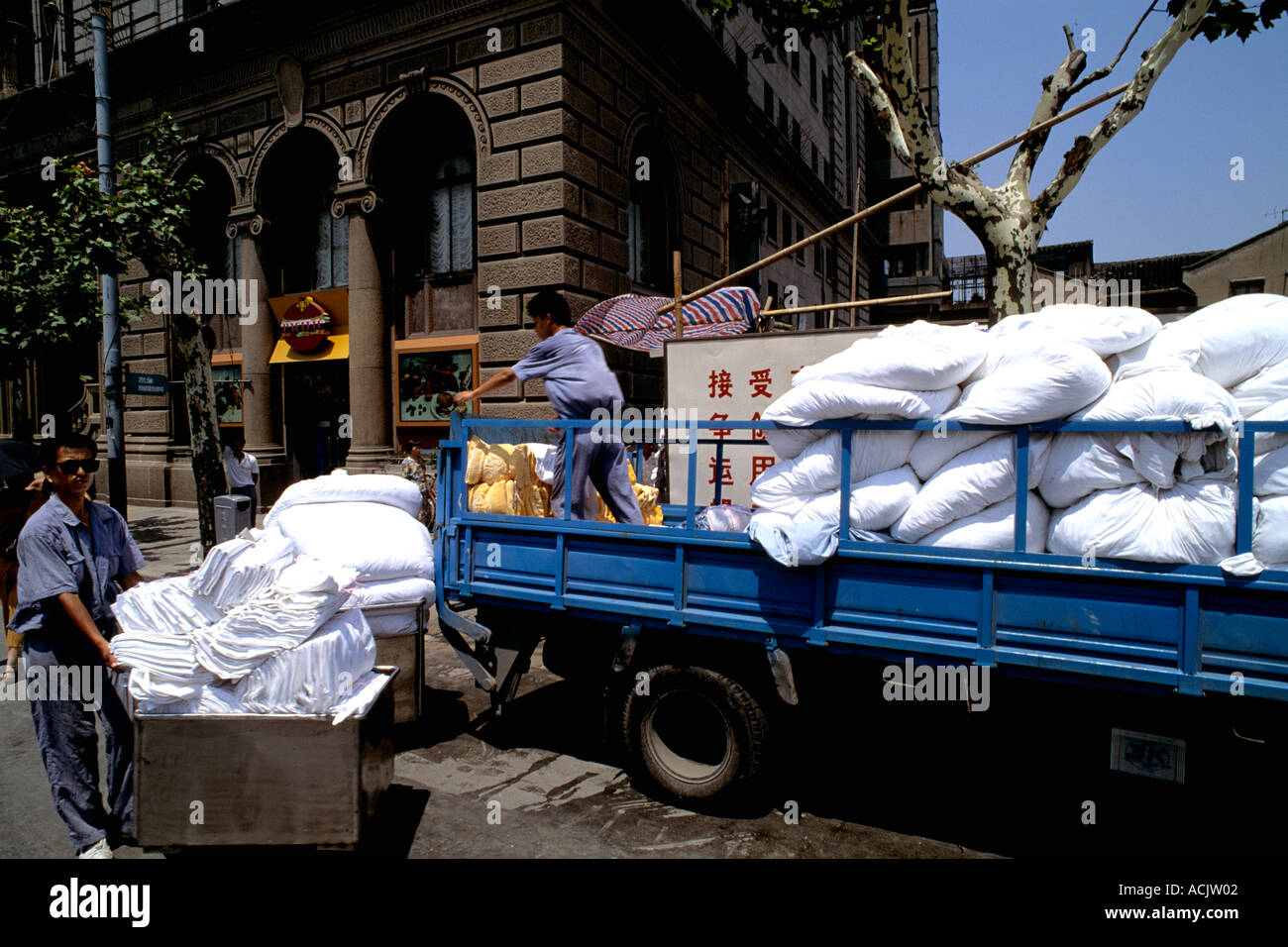 Chinese laundry history hires stock photography and images Alamy