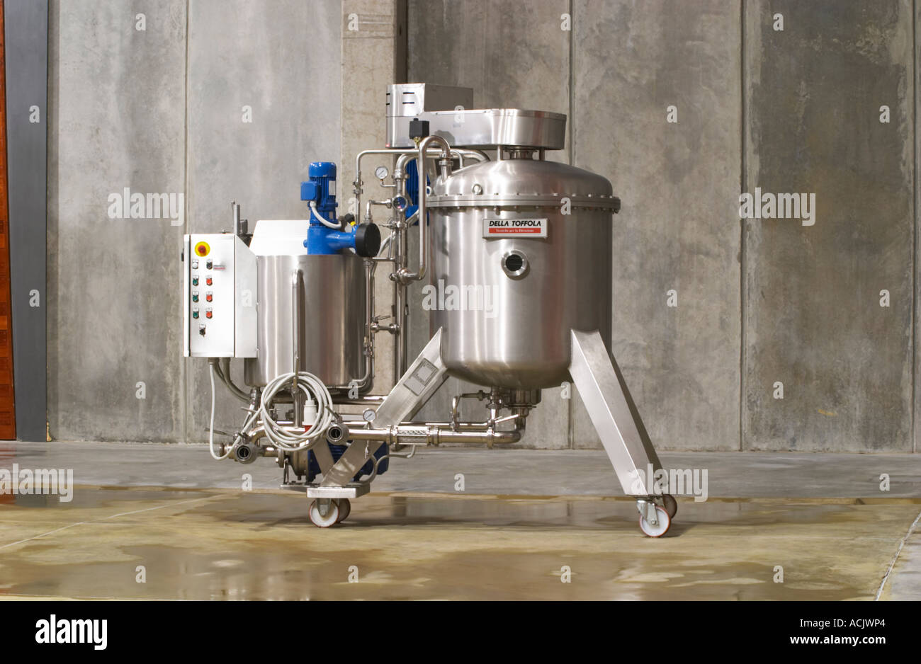Filtering machine hires stock photography and images Alamy