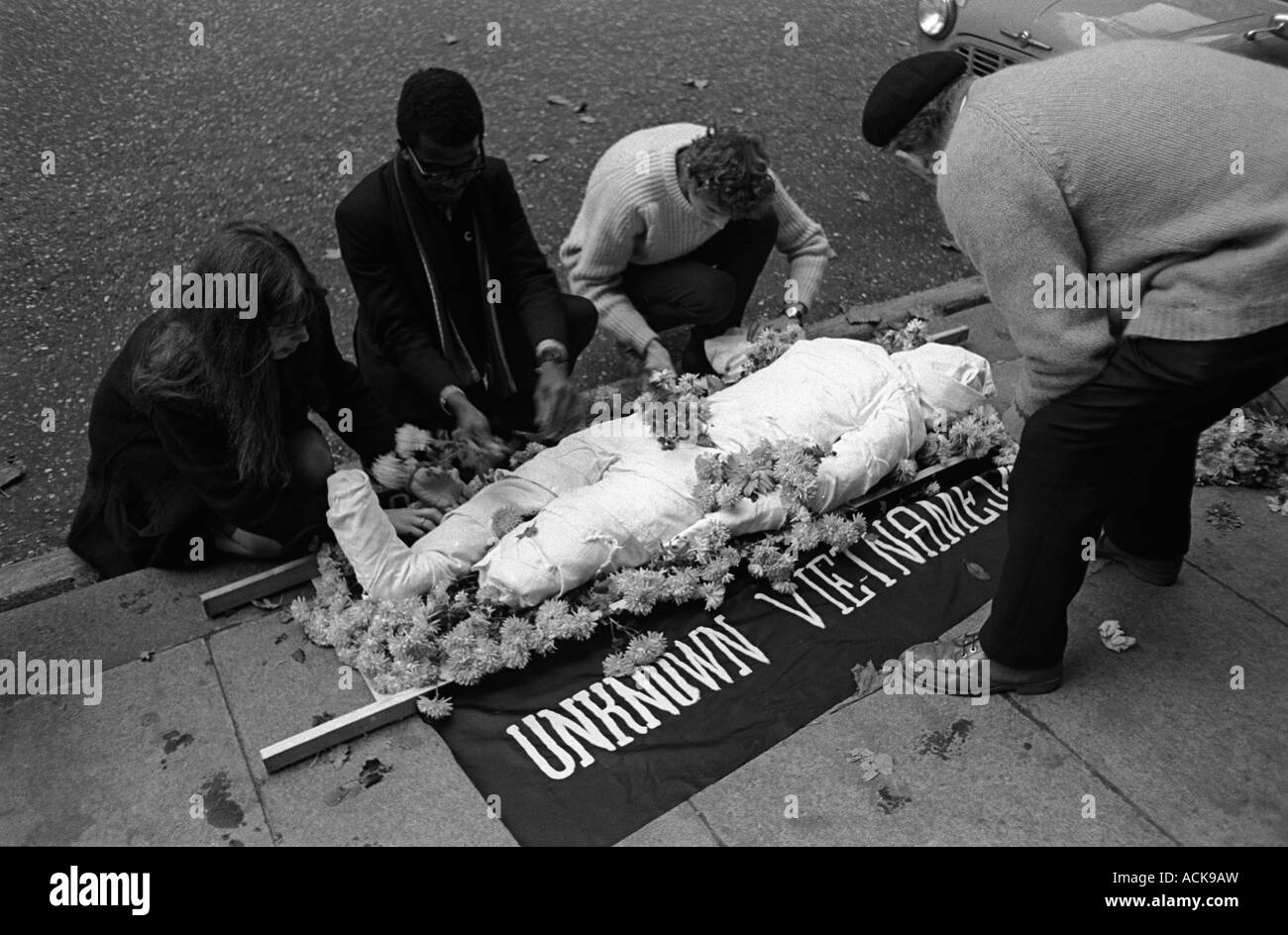 Anti Vietnam War demonstration in Grosvenor Square outside  the American Embassy London 1968 60s England UK HOMER SYKES Stock Photo