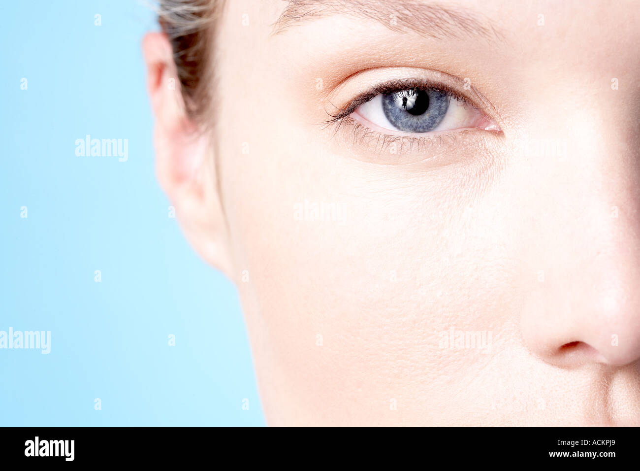 Female beauty 20s face close up hi-res stock photography and images - Alamy