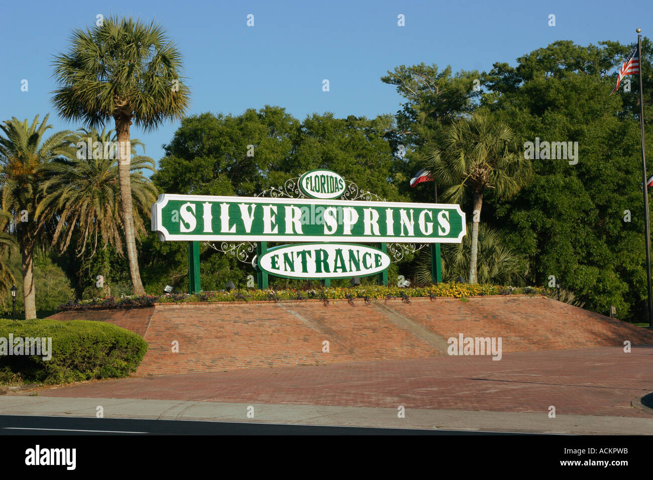 Sign at Entrance of Silver Springs Theme Park Stock Photo Alamy