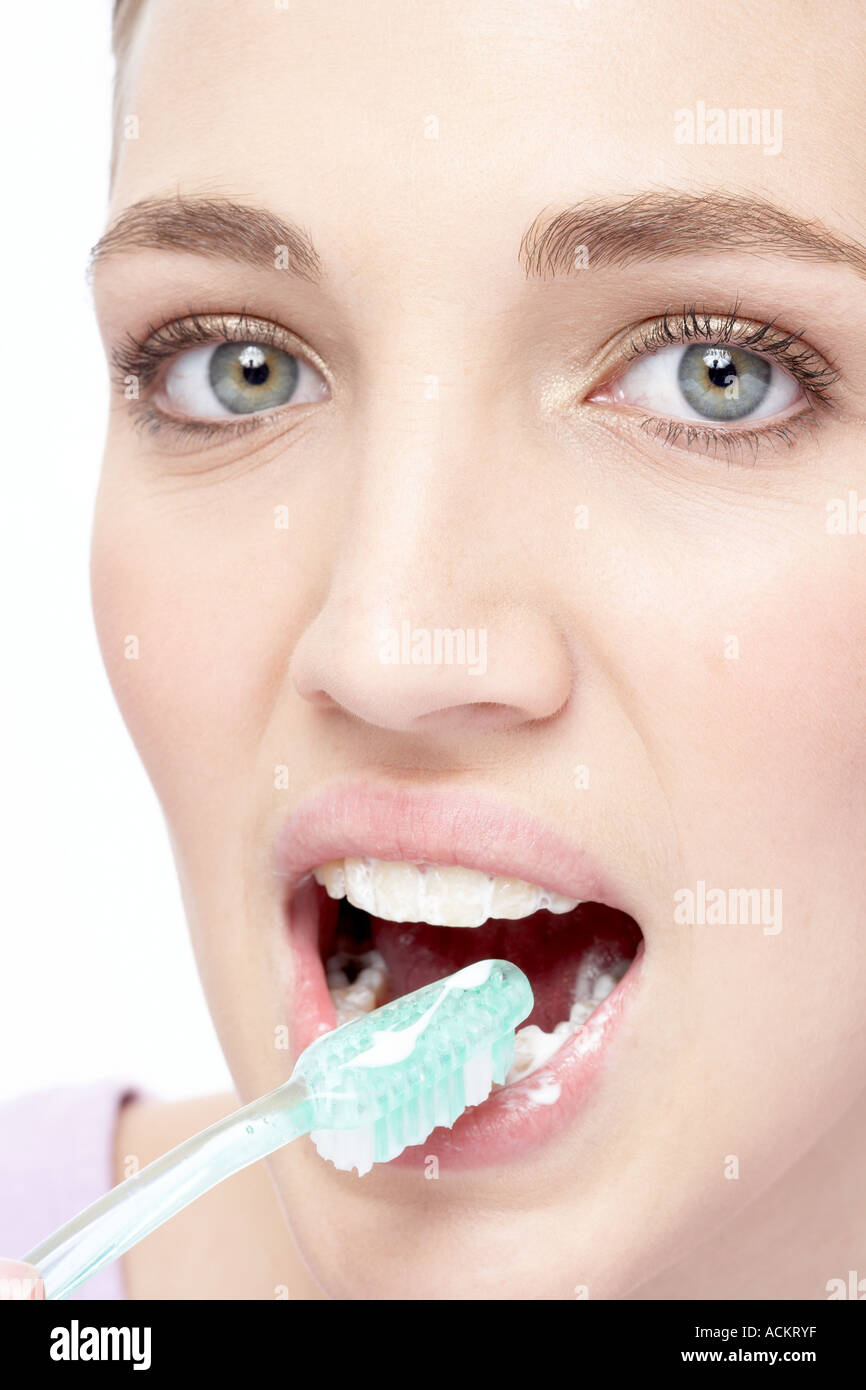 Brushing our teeth hi res stock photography and images Alamy