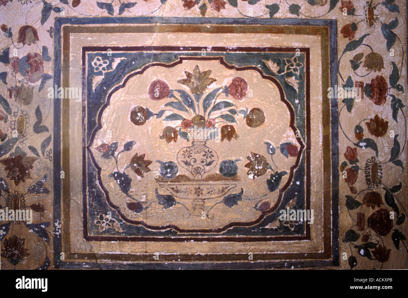 Painted panel amber fort jaipur hi-res stock photography and images - Alamy