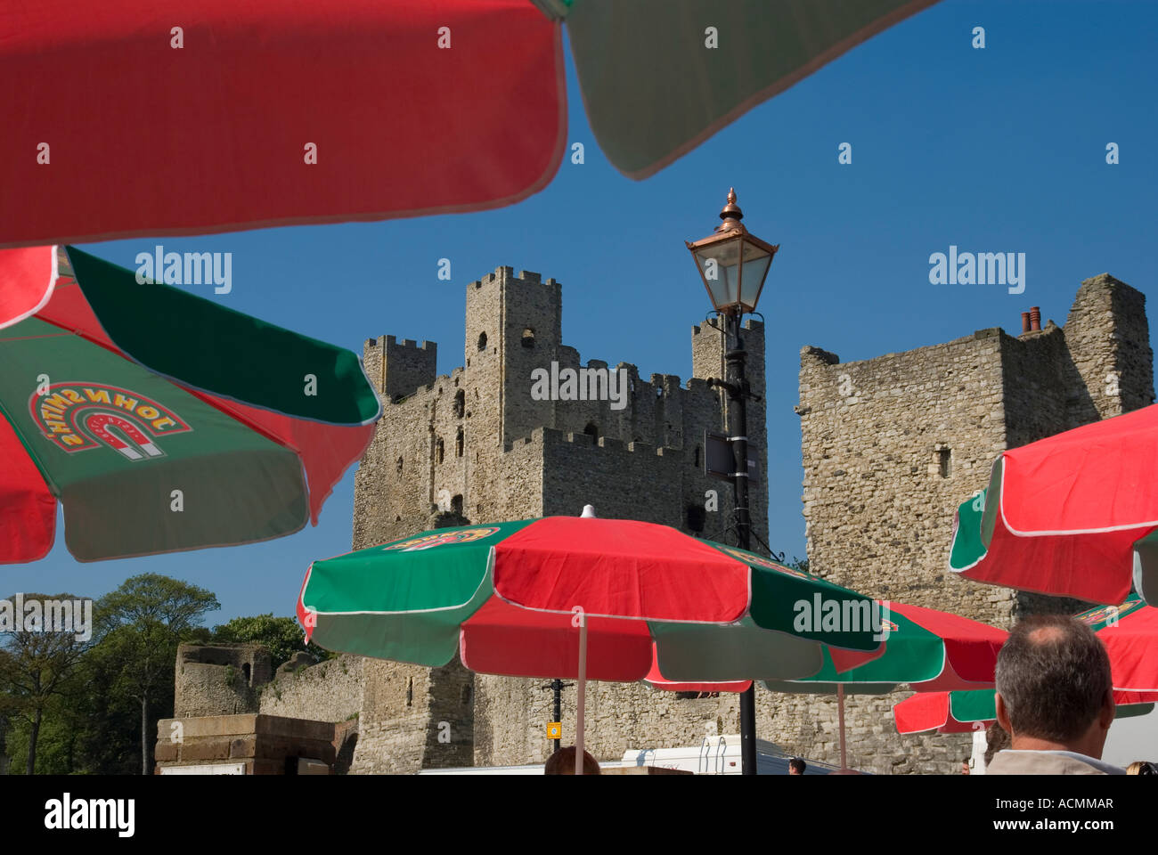 Rochester castle on sunny hi-res stock photography and images - Alamy