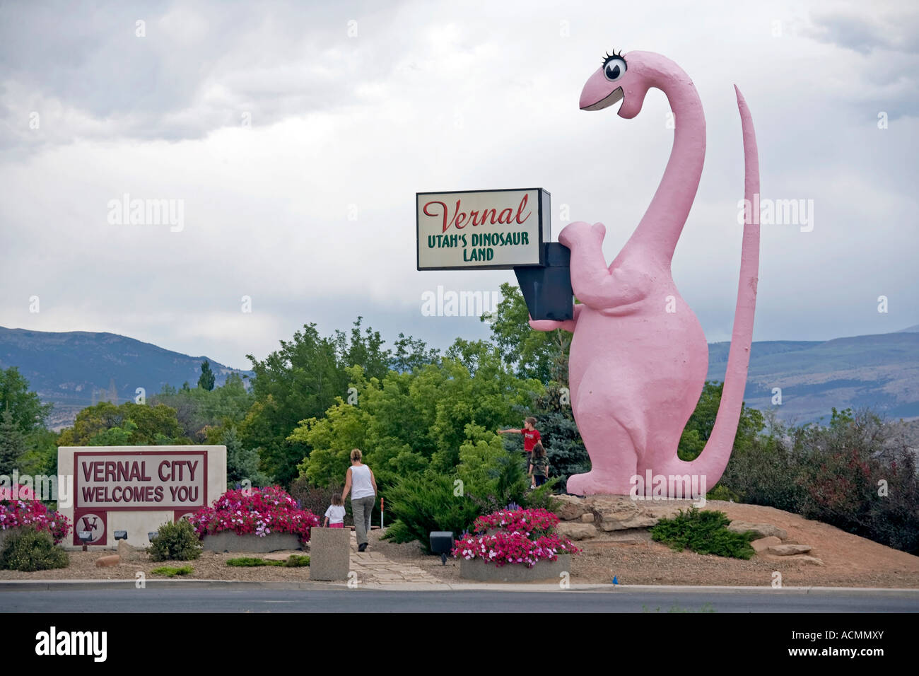Pink Dinosaur at the entrance of Vernal Utah advertising the area as Dinosaur Land Stock Photo