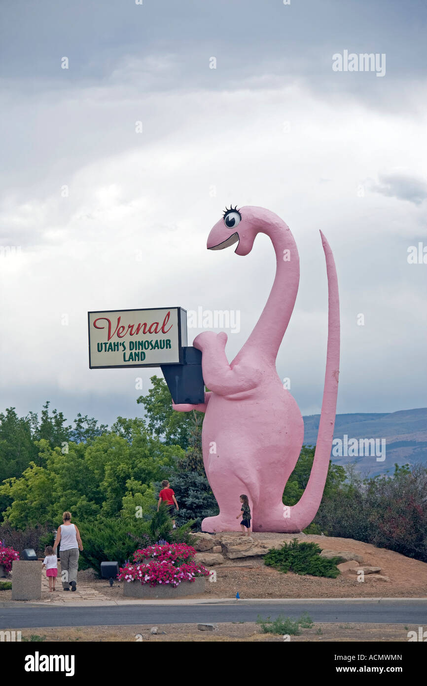 Pink Dinosaur at the entrance of Vernal Utah advertising the area as Dinosaur Land Stock Photo