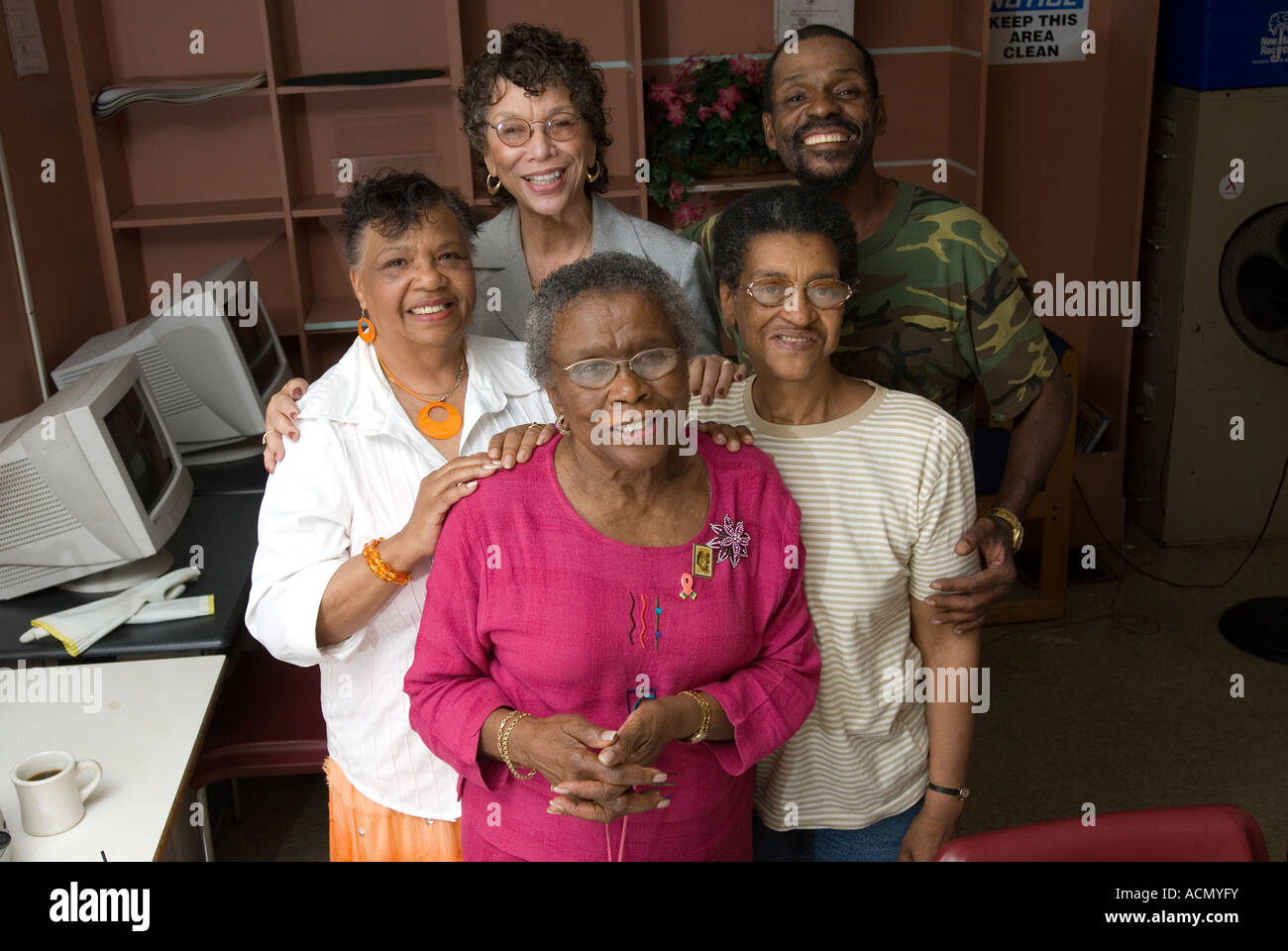 Volunteers at a Connecticut AIDS Shelter Stock Photo Alamy