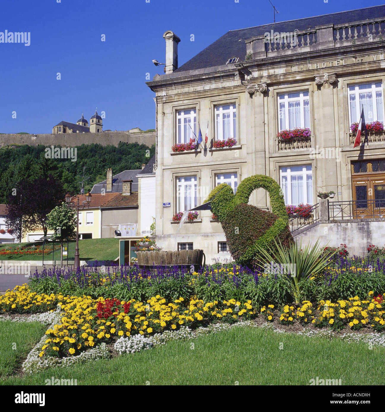 geography / travel, France, Montmedy, buildings, architecture, town hall, exterior view, park, church, fortification, fort, Carl Stock Photo